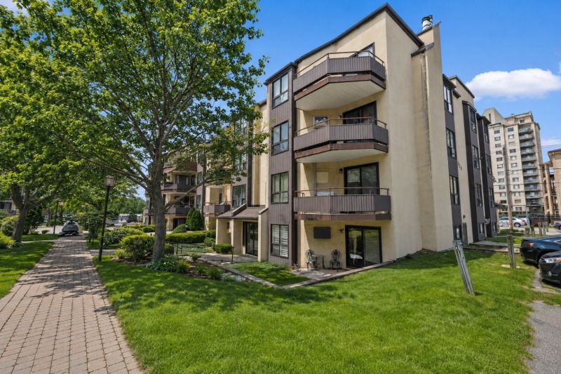 1630 Rue McNamara app. 308 — Main Photo